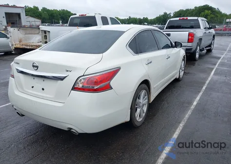 2015 Nissan Altima 2.5 Sv z USA, uszkodzony, nr VIN 1N4AL3AP4FC179598